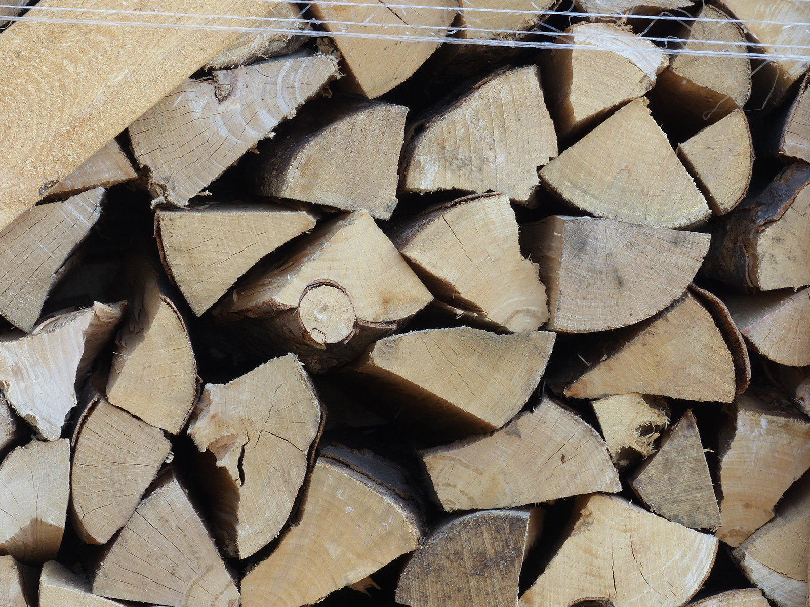 1 RM = 1,6 SRM Premiumqualität Kaminholz Brennholz Buche trocken, sofort verwendbar, 25cm