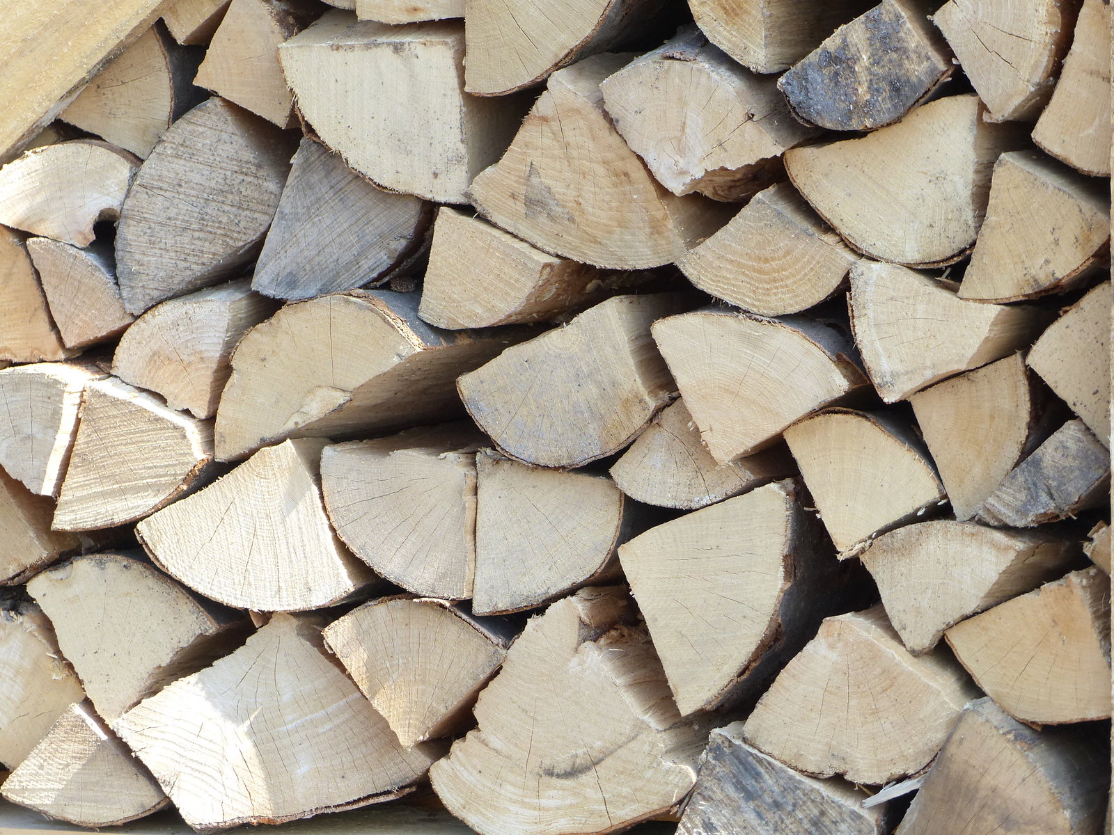 1 RM = 1,6 SRM Premiumqualität Kaminholz Brennholz Buche trocken, sofort verwendbar, 25cm