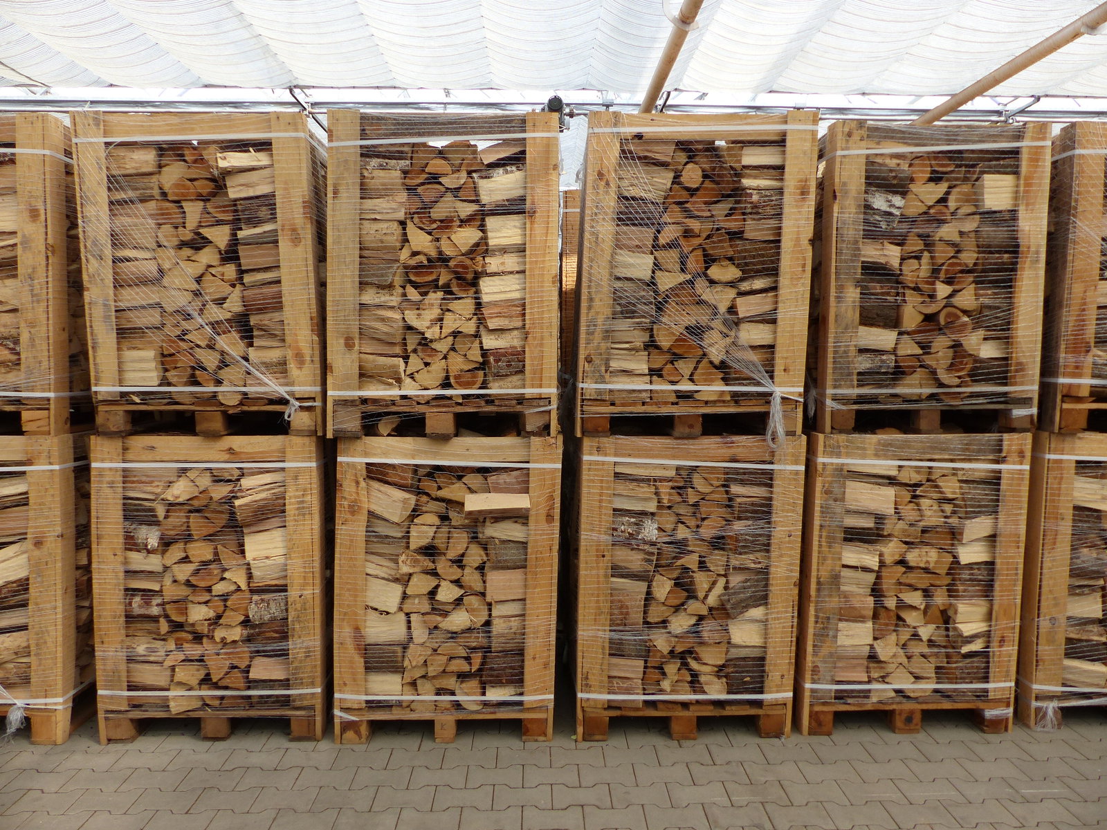 20 Kg Feuerholz Brennholz Kaminholz Mix trocken Premiumqualität