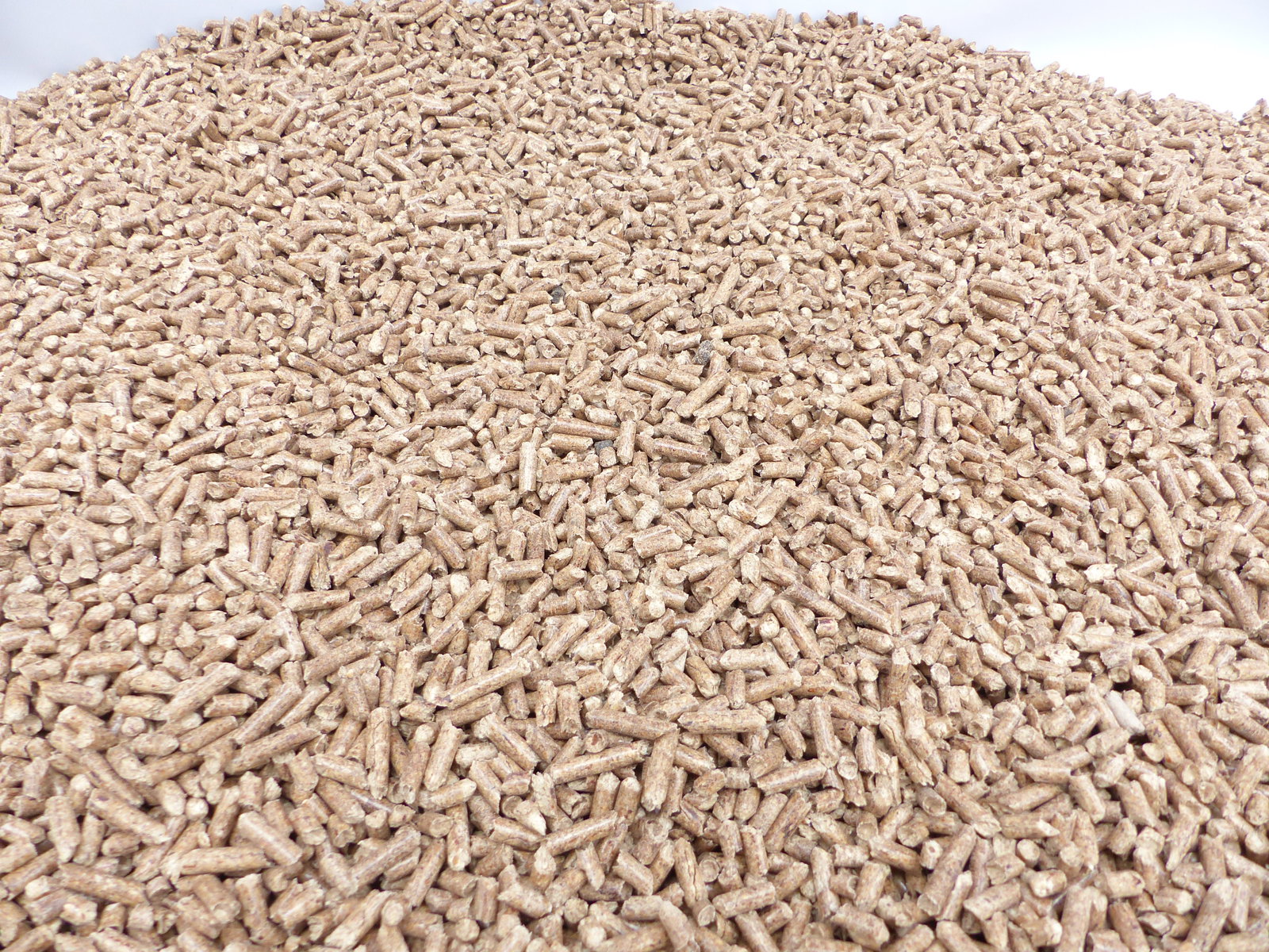 Holzpellets 6 mm 15 kg Pellets mit hohem Heizwert & geringem Ascheanteil Energie Heizung Brennstoff